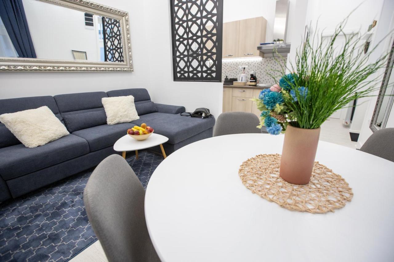 Theatre Square Apartments Novi Sad Exterior foto